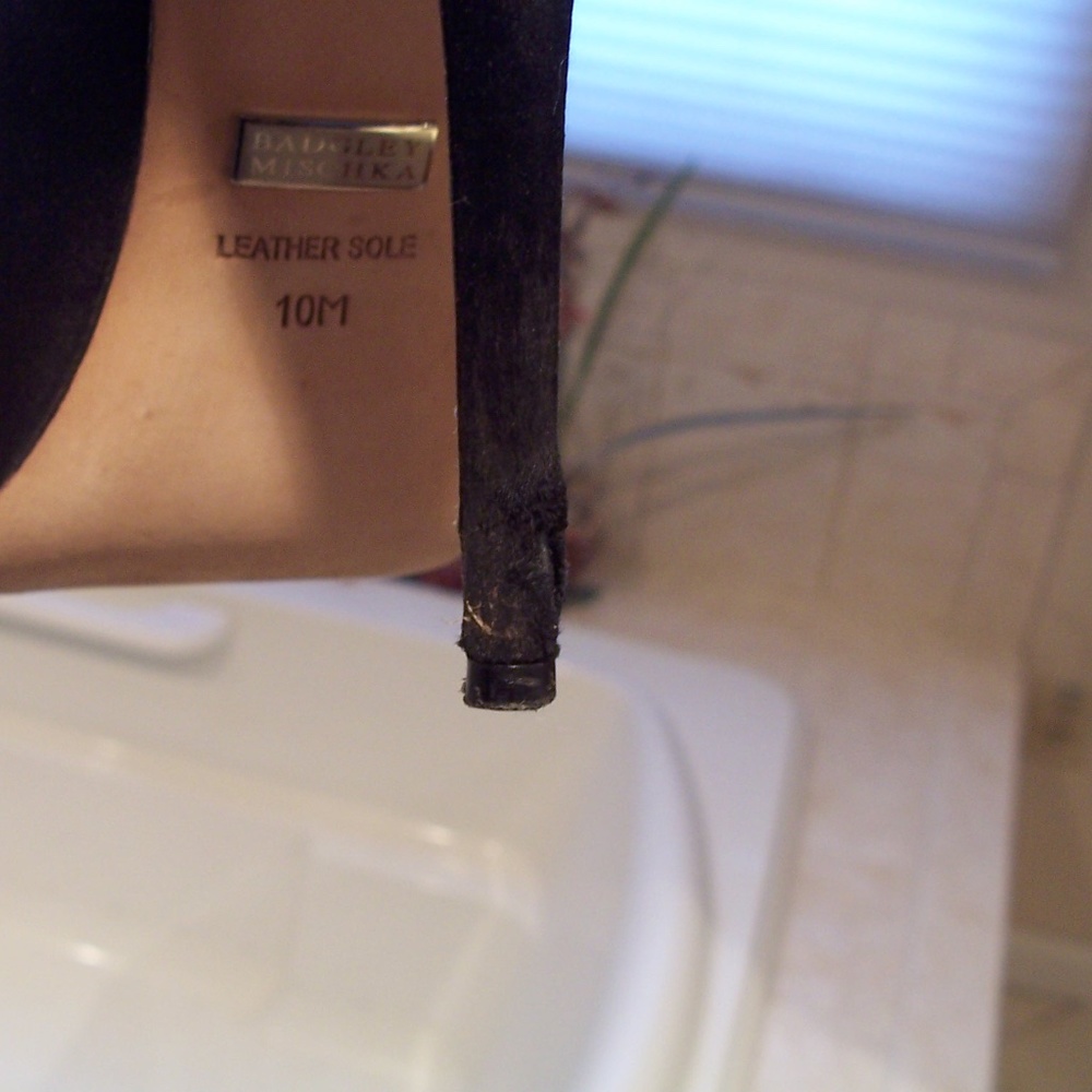 Badgley Mischka Black Satin Open Toe Pumps - Picture 7 of 7